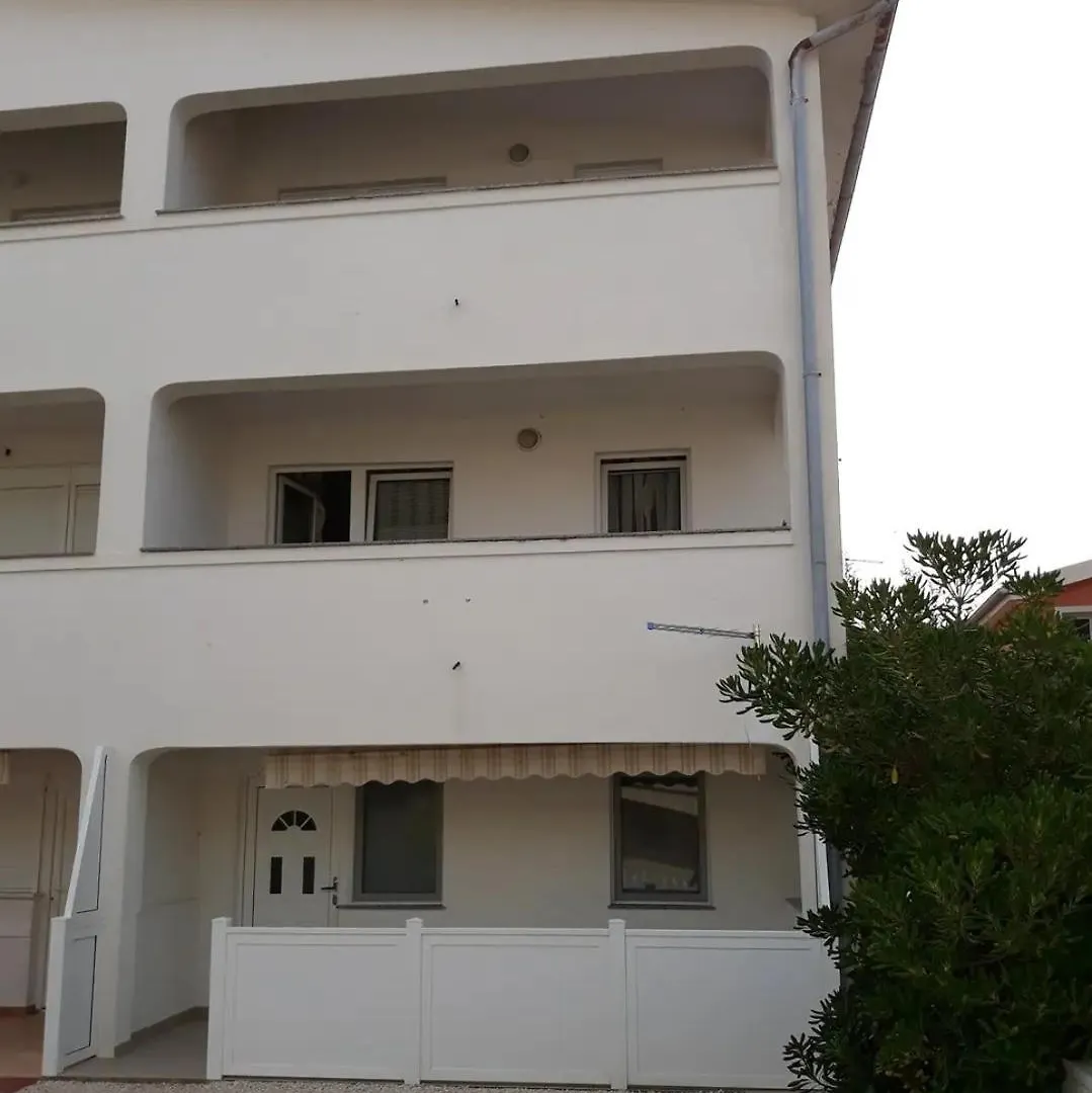 Apartamento Apartman Filipovic Vir